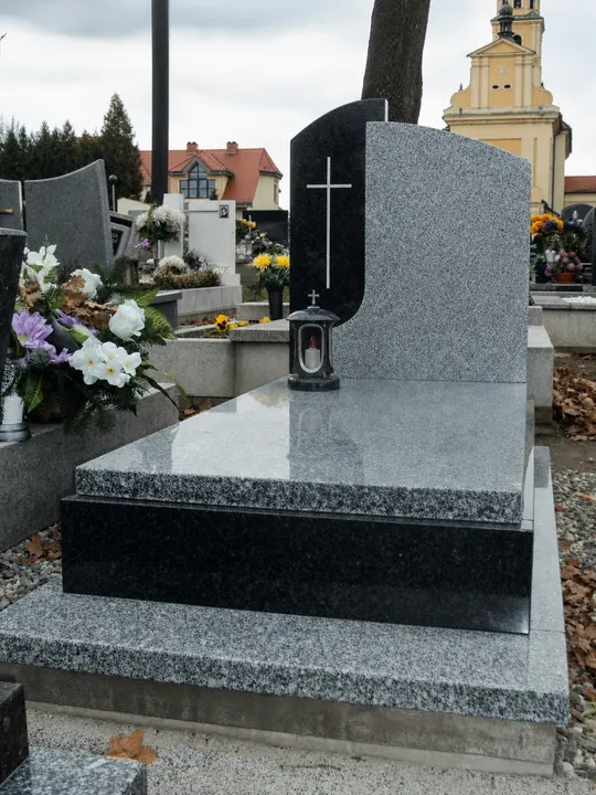 Realizacja zakładu kamieniarskiego
