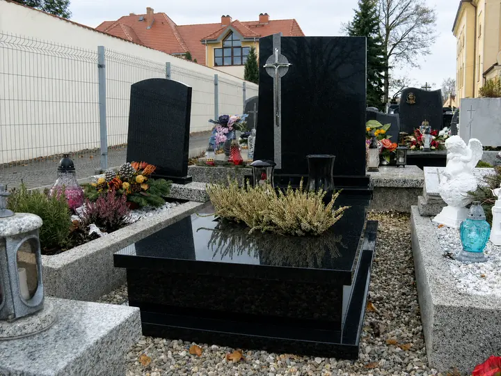 Realizacja zakładu kamieniarskiego