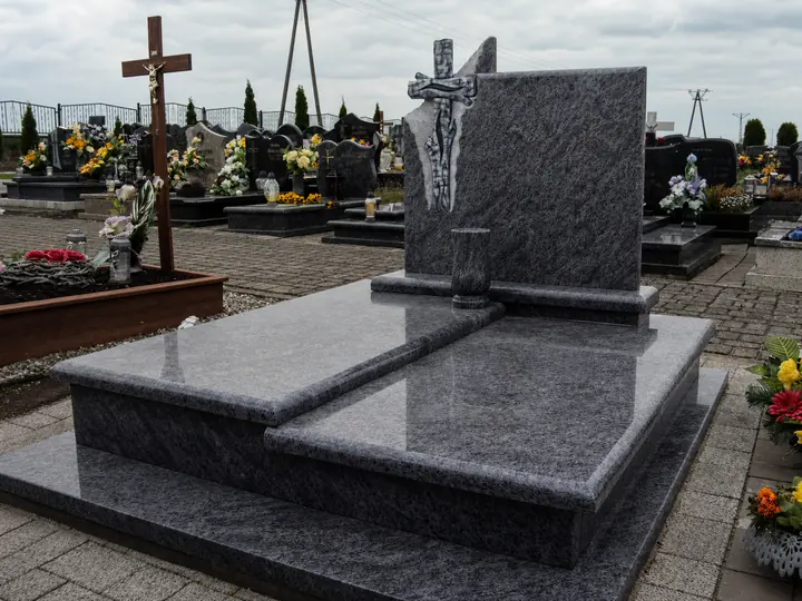 Realizacja zakładu kamieniarskiego